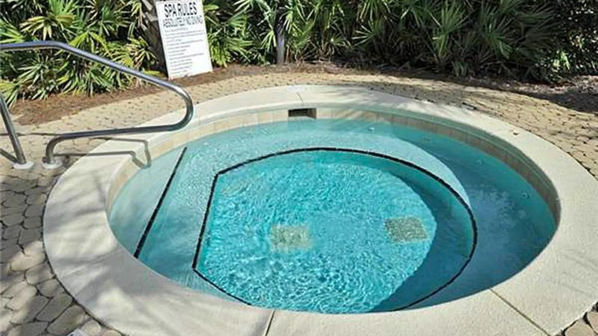 The Beach Resort Destin 0*,  United States